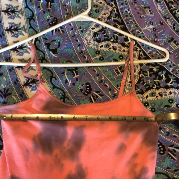 5/$20💕 Tie - Dye camisole 💕 - Picture 4 of 5
